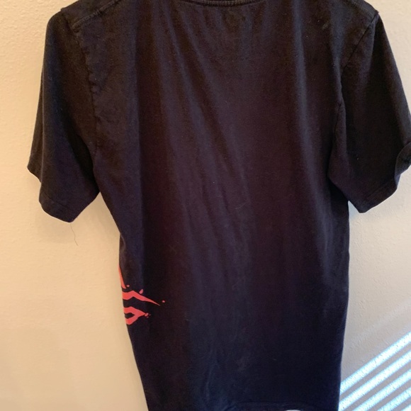 All vintage medium shirts, barely worn. Maximum 5 times for each. All $4.99 - Picture 4 of 16